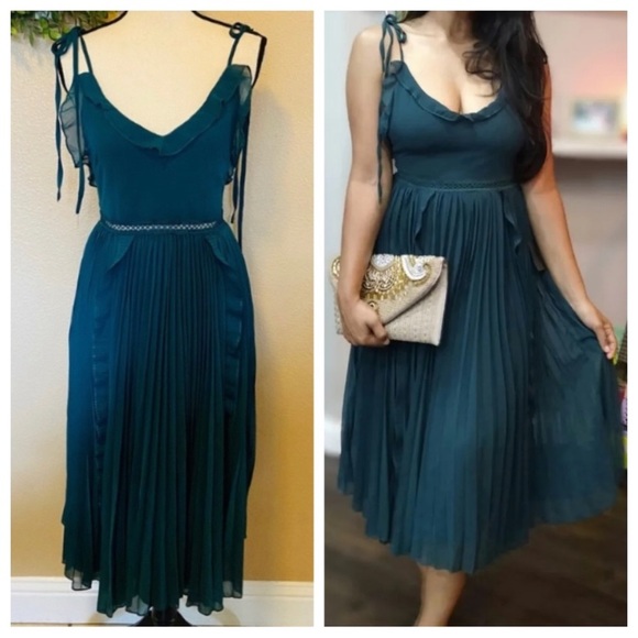 Lulus Dresses & Skirts - NWOT Lulus Never a Dull Moment Emerald Green Pleated Tie-Strap Midi Dress